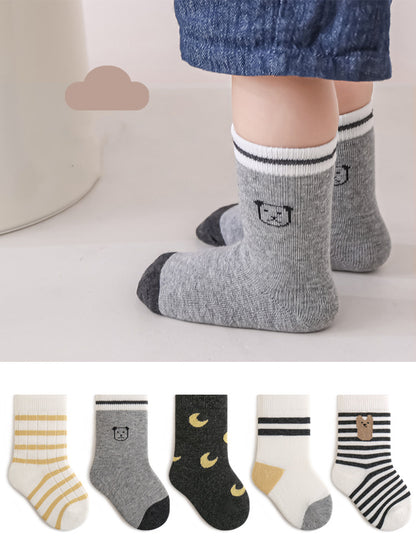 New autumn arrivals of baby socks, cartoon striped, infant leg socks, loose-fitting, non-constricting, children's spring and autumn mid-calf socks.