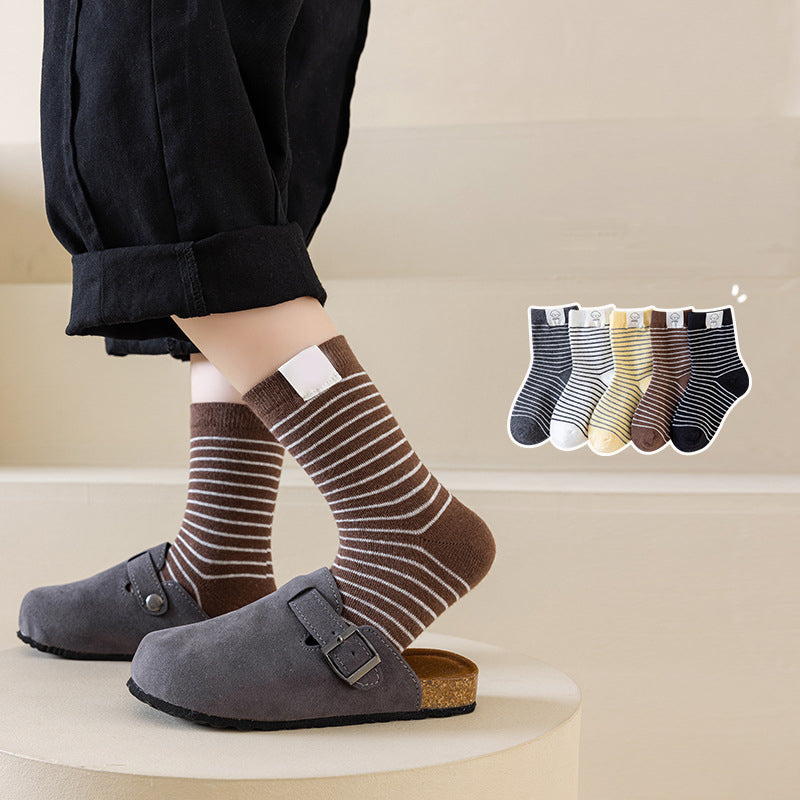 Children's socks, autumn and winter style, A-grade cotton, boys' and girls' solid color striped versatile preppy style puppy label mid-calf socks