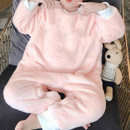 Thickened split leg sleeping bag for boys girls and children anti kick blanket flannel fleece lined onesie home pajamas for autumn and winter