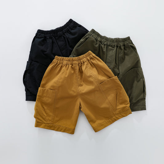 2026 new summer style boys fashionable five-point pants with big pockets, cargo shorts for middle and big boys