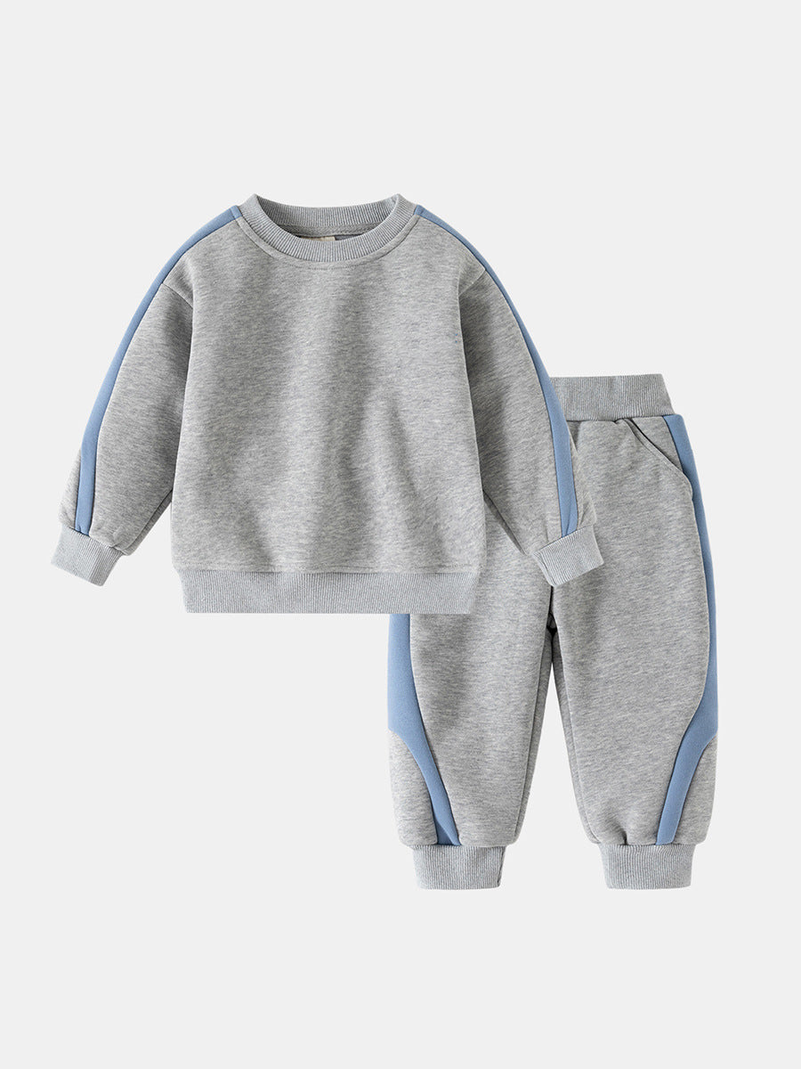 Korean style children's sports fleece-lined two-piece set: loose-fitting sweatshirt and casual pants for toddlers.